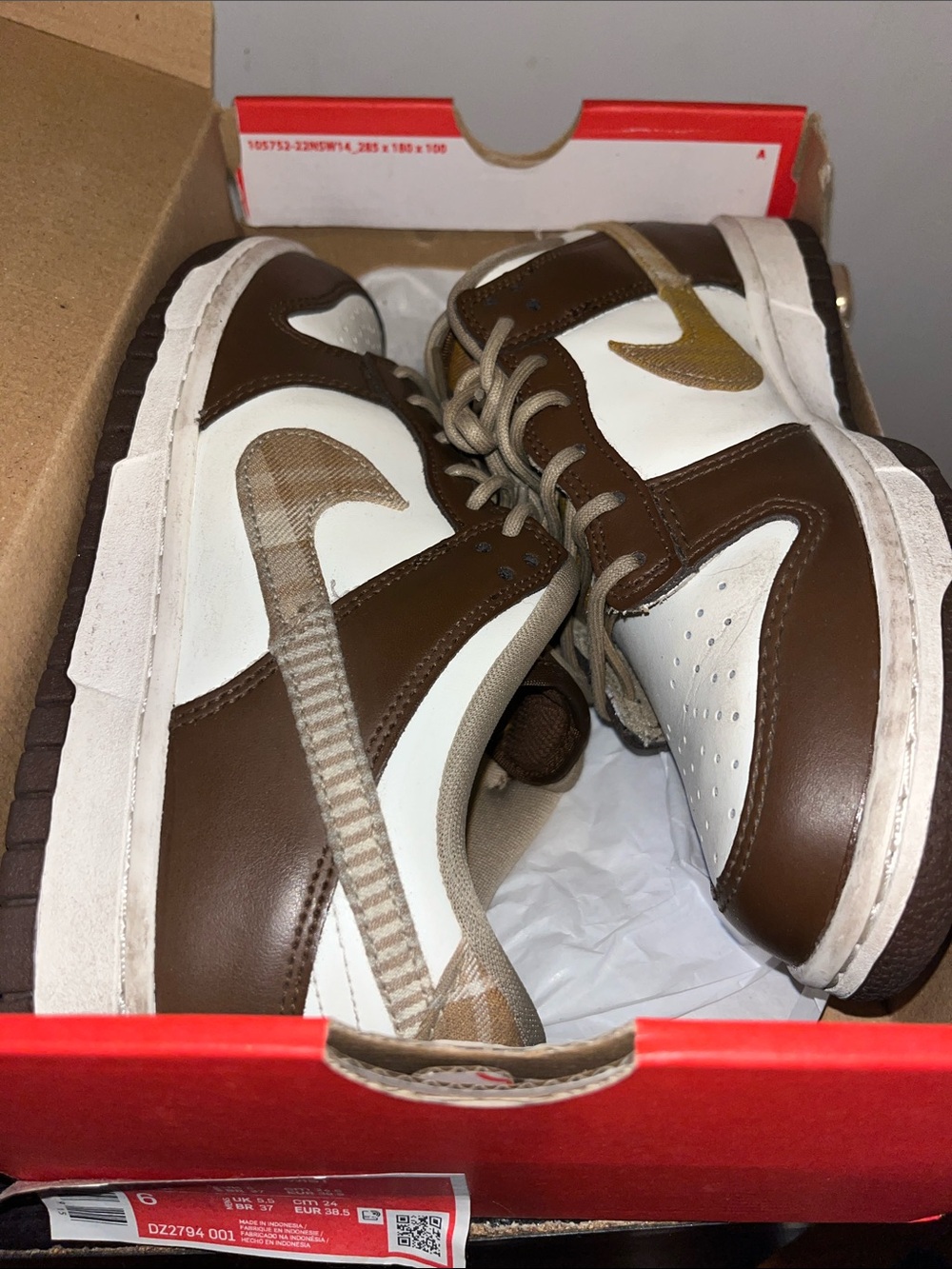 Nike Dunk Low- Grade School size 6